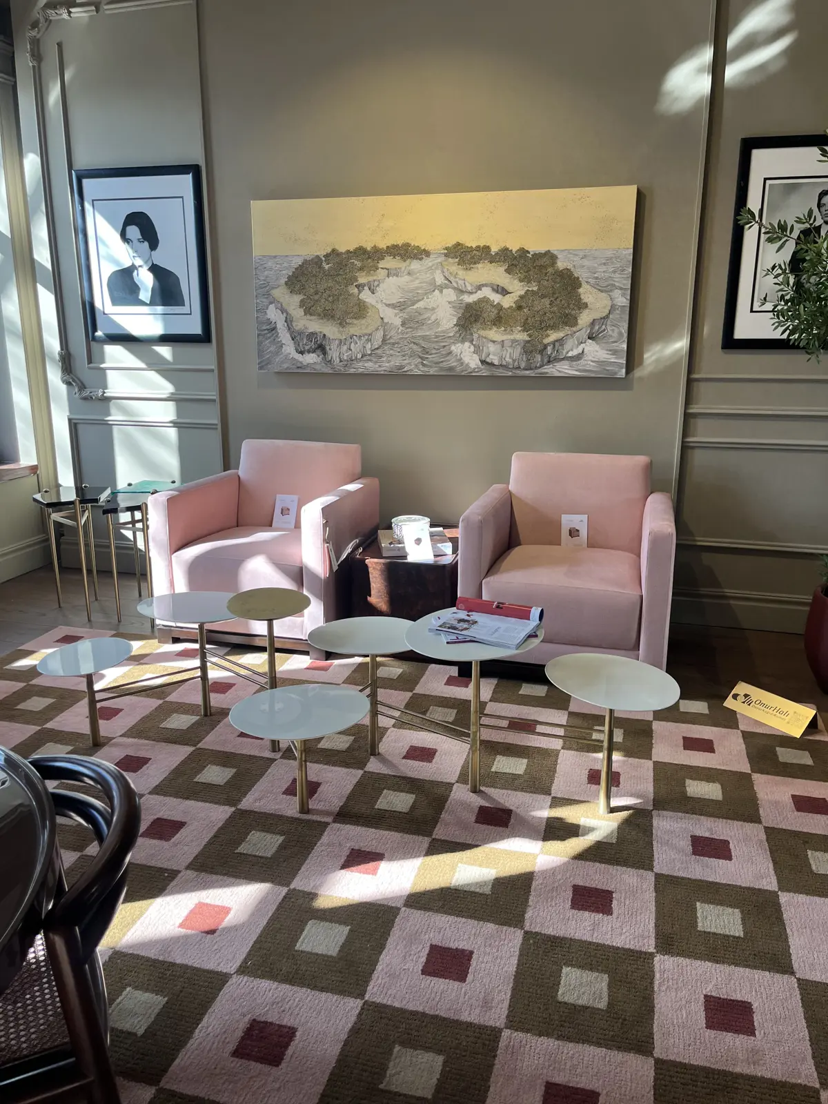 Akaretler Design & Antiques